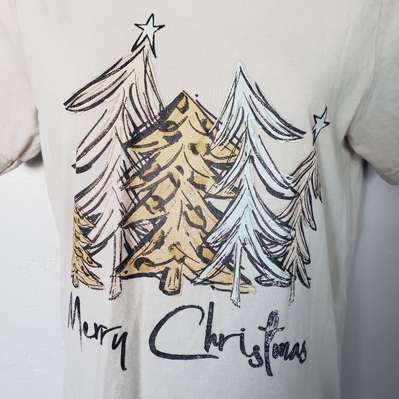 Bella Canvas Small Beige Short Sleeve Graphic Tee Merry Christmas T-shirt Trees - Picture 2 of 5
